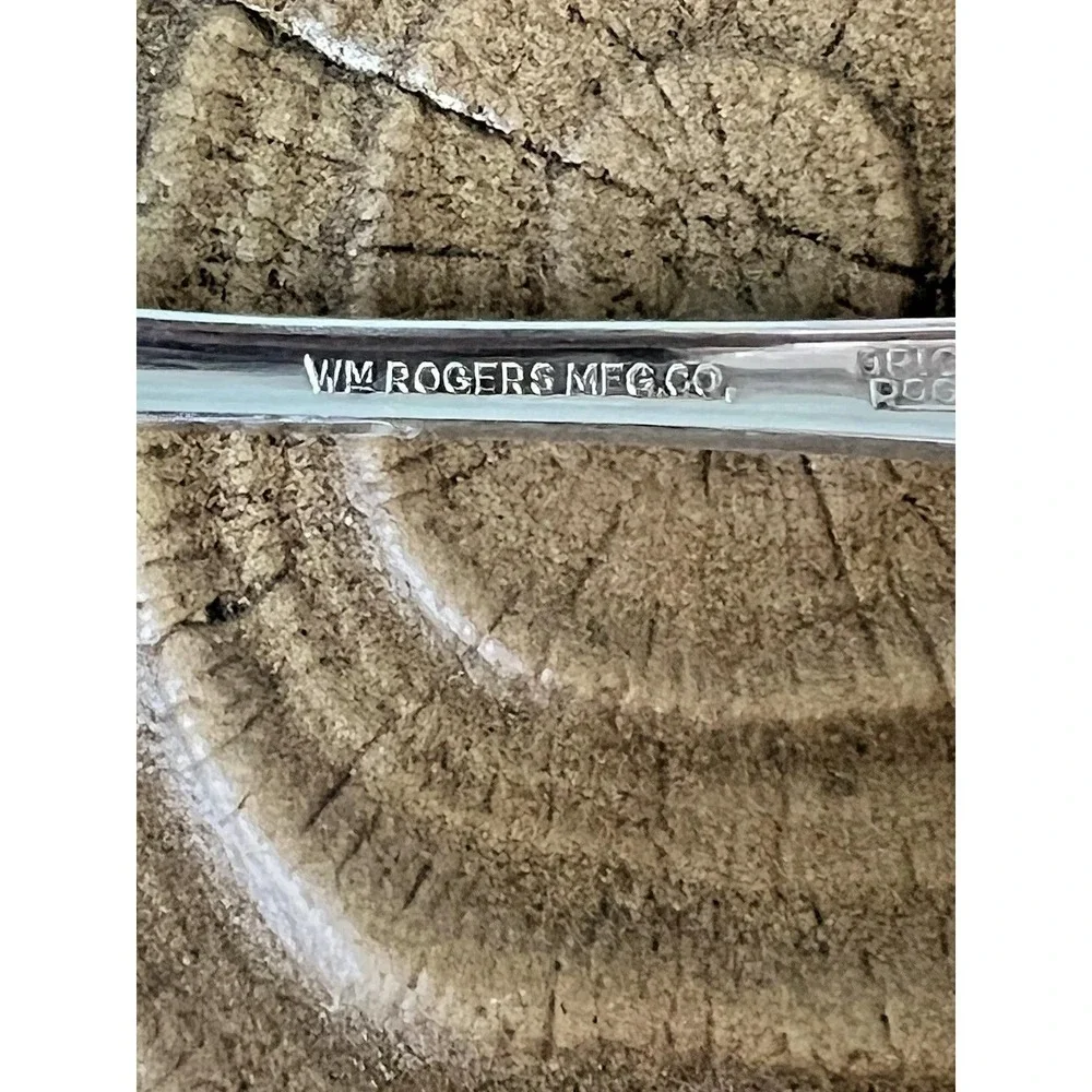 Vintage 1960 WM Rogers Tomato Server / Pattern Hutton (Silverplate)